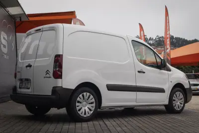Citroën Berlingo 2017 - 11500 EUR, 234000 km - foto 6 de 12