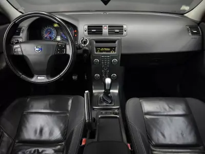 Volvo C30 2012 - 10950 EUR, 265888 km - AUTO.MOTO.pt - 265888km - foto 23 de 35