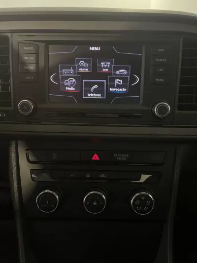 SEAT Leon 2013 - 8500 EUR, 258000 km - AUTO.MOTO.pt - 258000km - foto 26 de 27