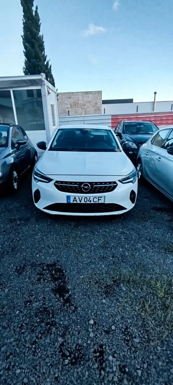 Opel Corsa 2022 - 15450 EUR, 66000 km - AUTO.MOTO.pt - 66000km - foto 2 de 4
