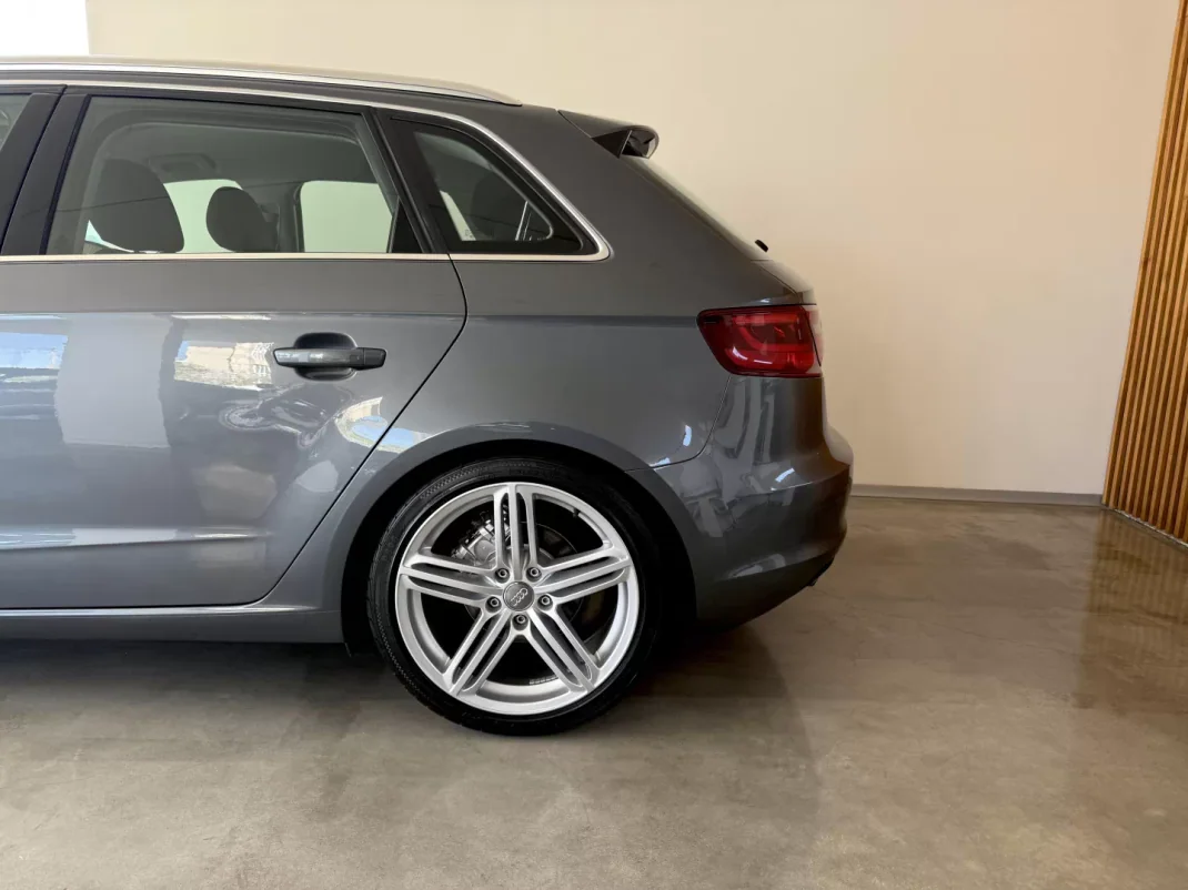 Audi A3 Sportback 2016 - 16000 EUR, 158000 km - AUTO.MOTO.pt - 158000km - foto 19 de 94