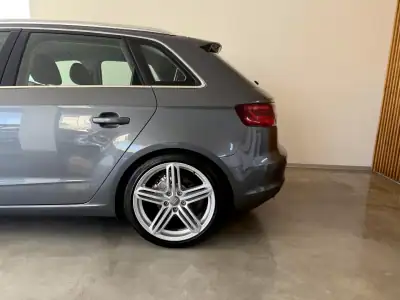 Audi A3 Sportback 2016 - 16000 EUR, 158000 km - AUTO.MOTO.pt - 158000km - foto 19 de 94
