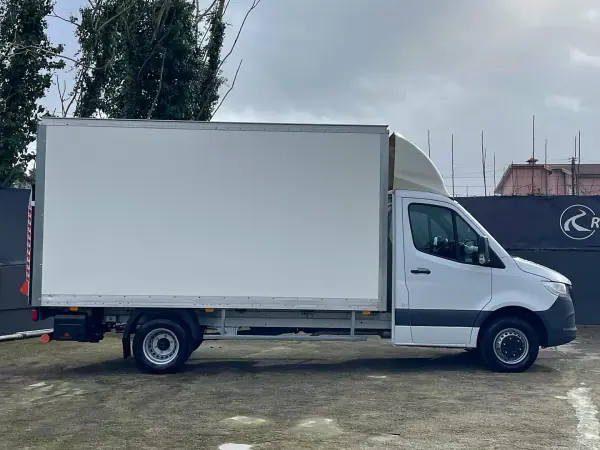 Mercedes-Benz Sprinter 515 CDI Contentor + Plataforma Elevatória 2023 - 49750 EUR, 54000 km - AUTO.MOTO.pt - 54000km - foto 4 de 33