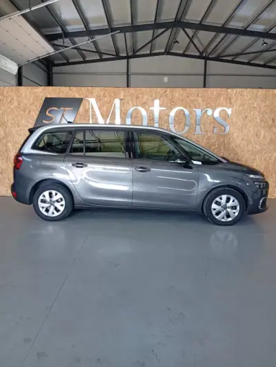 Citroën C4 Spacetourer 2021 - 18900 EUR, 81600 km - AUTO.MOTO.pt - 81600km - foto 5 de 20