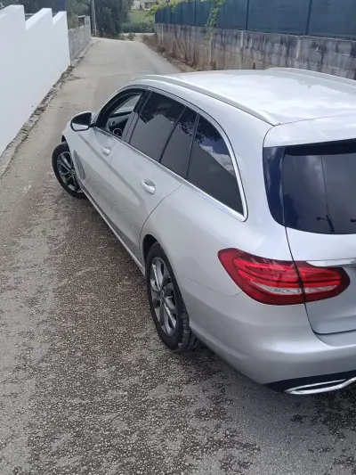 Mercedes-Benz 200 2017 - 15900 EUR, 210000 km - 210000km - foto 2 de 5