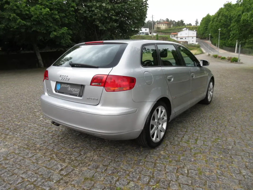 Audi A3 Sportback 2005 - 6990 EUR, 330000 km - AUTO.MOTO.pt - 330000km - foto 8 de 31