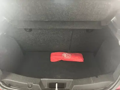 Alfa Romeo MiTo 2017 - 11750 EUR, 108340 km - AUTO.MOTO.pt - 108340km - foto 10 de 10