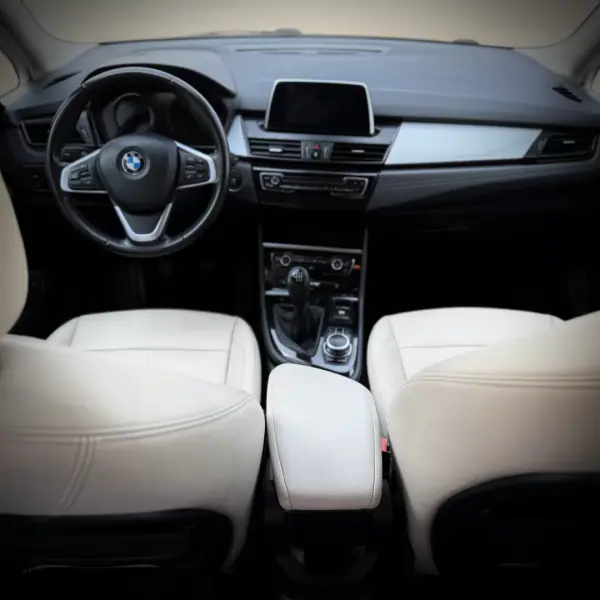 BMW 216 Gran Tourer 2019 - 15900 EUR, 177000 km - AUTO.MOTO.pt - 177000km - foto 4 de 15