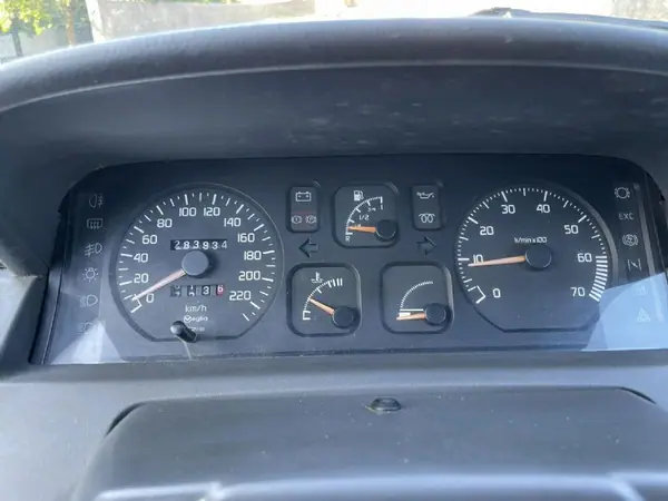 Renault Clio 1993 - 3900 EUR, 283000 km - AUTO.MOTO.pt - 283000km - foto 23 de 39