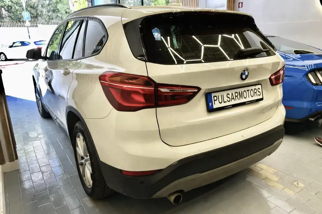 BMW X1 2017 - 14990 EUR, 280000 km - AUTO.MOTO.pt - 280000km - foto 4 de 9