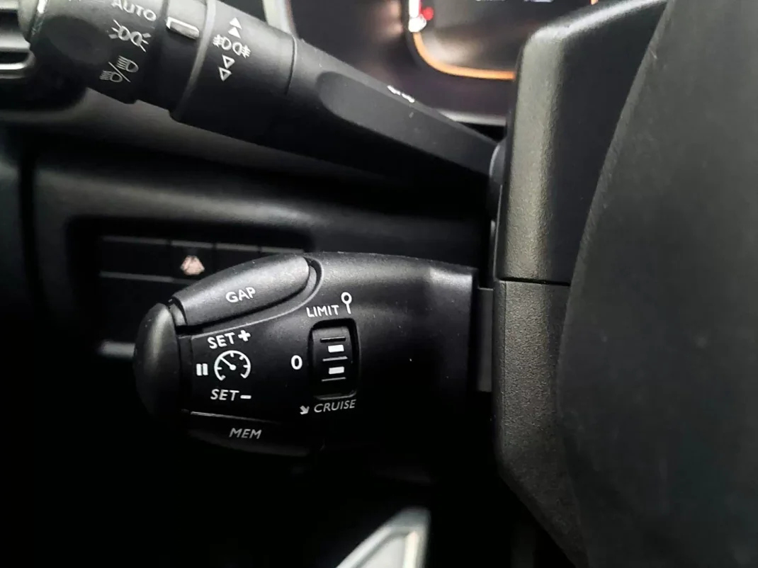 Citroën C5 Aircross 2020 - 21500 EUR, 55490 km - AUTO.MOTO.pt - 55490km - foto 27 de 33