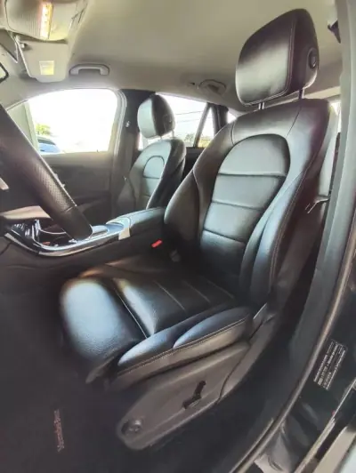 Mercedes-Benz GLC 300 2022 - 41500 EUR, 64500 km - AUTO.MOTO.pt - 64500km - foto 26 de 40