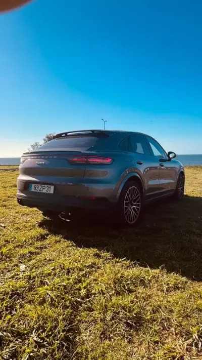 Porsche Cayenne Coupé 2019 - 57500 EUR, 247000 km - AUTO.MOTO.pt - 247000km - foto 2 de 25
