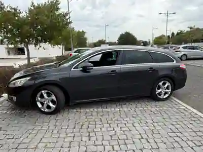 Peugeot 508 SW 2014 — foto 3 de 9
