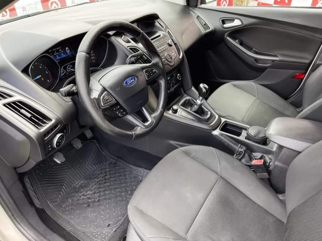 Ford Focus SW 2016 - 10490 EUR, 154200 km - AUTO.MOTO.pt - 154200km - foto 10 de 20