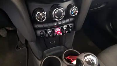 MINI One 2014 - 10900 EUR, 209521 km - AUTO.MOTO.pt - 209521km - foto 40 de 48