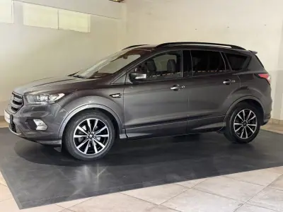Ford Kuga 2018 - 16500 EUR, 54485 km - AUTO.MOTO.pt - 54485km - foto 4 de 25