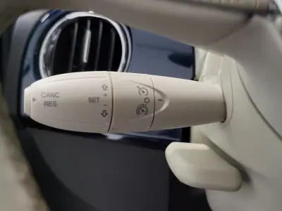 Fiat 500C 2019 - 11750 EUR, 62847 km - AUTO.MOTO.pt - 62847km - foto 16 de 22