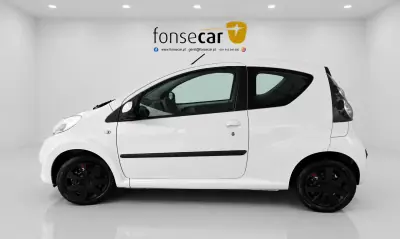 Citroën C1 2010 - 8490 EUR, 110751 km - AUTO.MOTO.pt - 110751km - foto 3 de 14