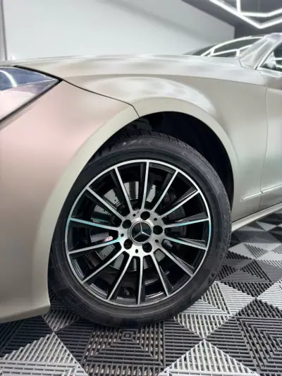 Mercedes-Benz CLS 350 2015 - 23750 EUR, 192000 km - AUTO.MOTO.pt - 192000km - foto 3 de 22