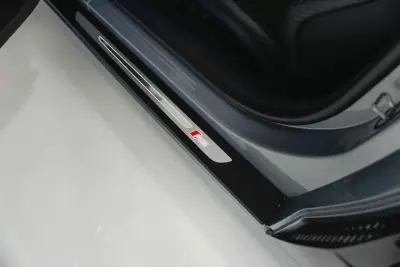 Audi R8 Coupé 2016 - 129950 EUR, 87000 km - AUTO.MOTO.pt - 87000km - foto 27 de 51