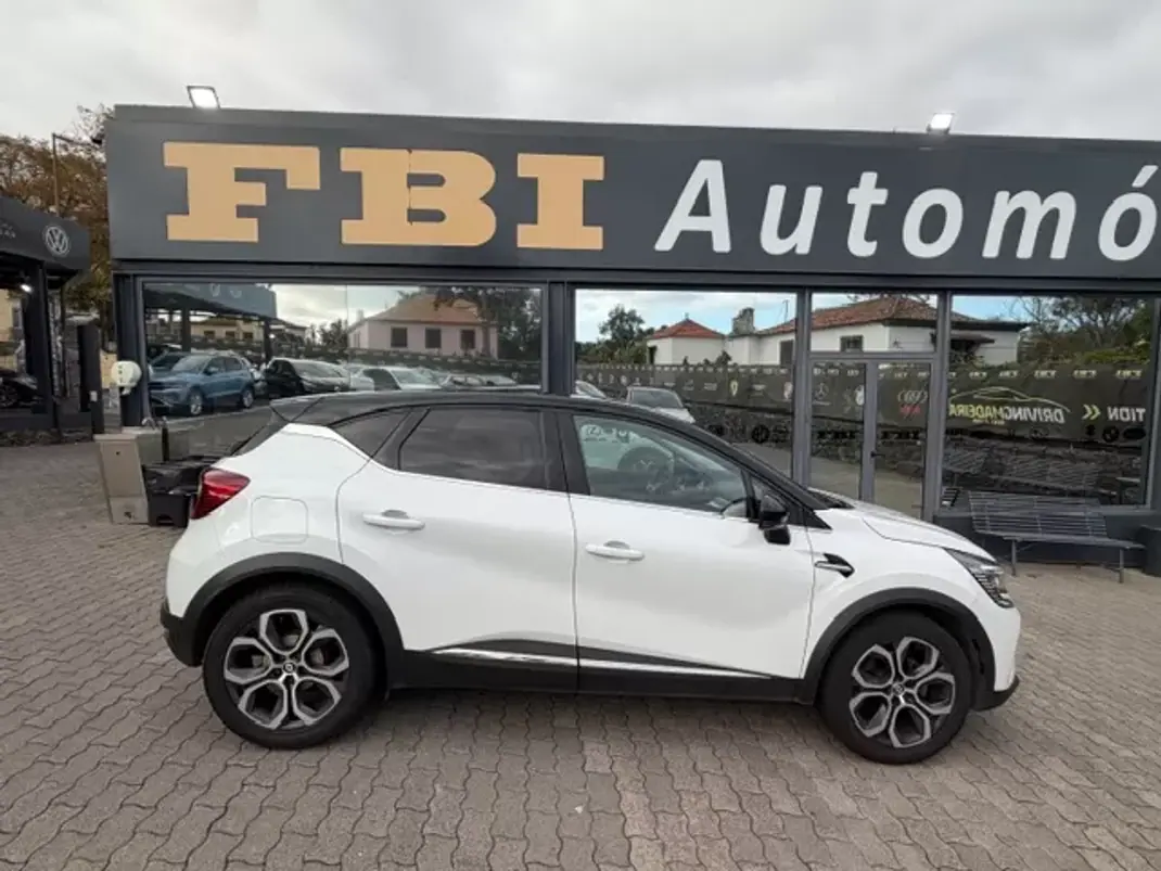 Renault Captur 2022 - 16900 EUR, 84100 km - AUTO.MOTO.pt - 84100km - foto 7 de 12
