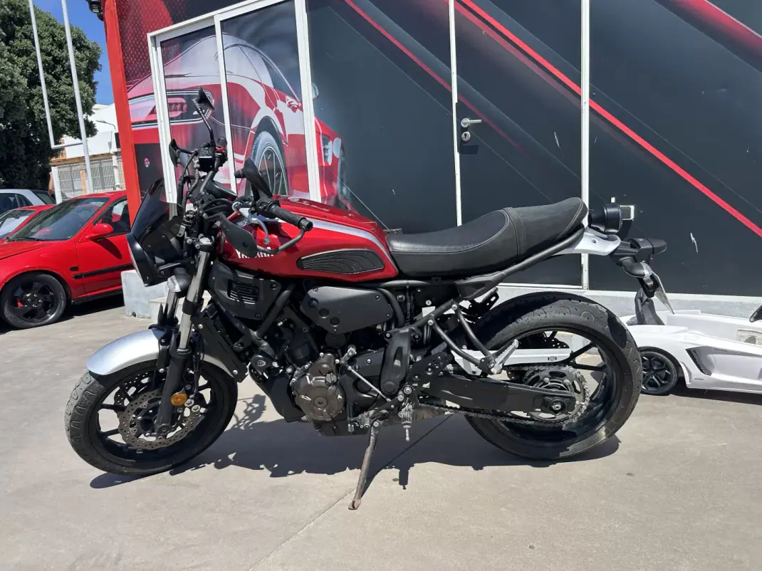 Yamaha XSR 700 2020 - 6547 EUR, 3500 km - AUTO.MOTO.pt - 3500km - foto 2 de 12