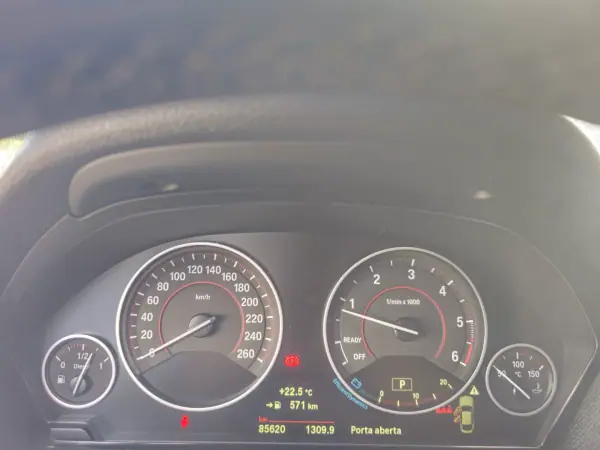 BMW 418 Gran Coupé 2018 - 24750 EUR, 85600 km - AUTO.MOTO.pt - 85600km - foto 7 de 14