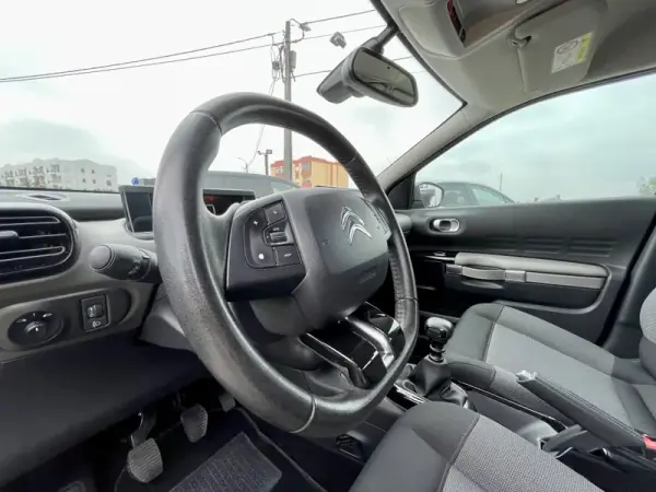 Citroën C4 Cactus 2018 - 13950 EUR, 108880 km - AUTO.MOTO.pt - 108880km - foto 14 de 34