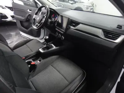 Renault Captur 2020 - 16500 EUR, 76000 km - AUTO.MOTO.pt - 76000km - foto 20 de 23