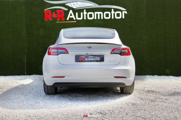 Tesla Model 3 2021 - 32400 EUR, 70000 km - AUTO.MOTO.pt - 70000km - foto 7 de 39