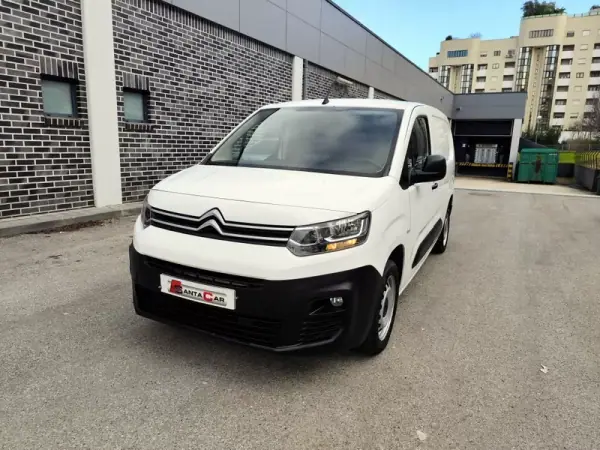 Citroën Berlingo 1.6 HDI ,3 Lug. Longa , Iva dedutivel 2019 - 13480 EUR, 182000 km - AUTO.MOTO.pt - 182000km - foto 10 de 28