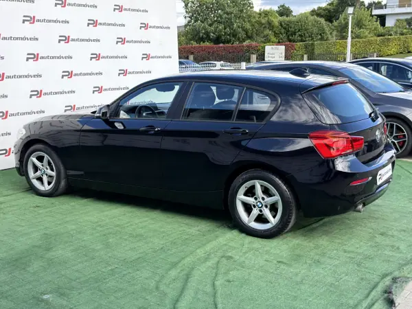 BMW 116 2018 - 17450 EUR, 76300 km - AUTO.MOTO.pt - 76300km - foto 10 de 10