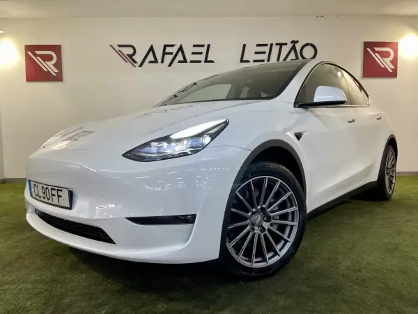 Tesla Model Y 2022