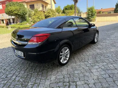 Opel Astra Cabrio 2006 - 7499 EUR, 97000 km - 97000km - foto 24 de 25