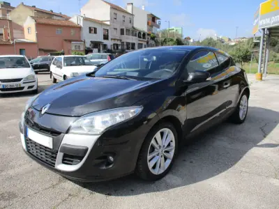 Renault Mégane Coupe 2010 - 6500 EUR, 219000 km - AUTO.MOTO.pt - 219000km - foto 3 de 11