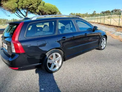 Volvo V50 2010 - 4490 EUR, 384950 km - 384950km - foto 8 de 23
