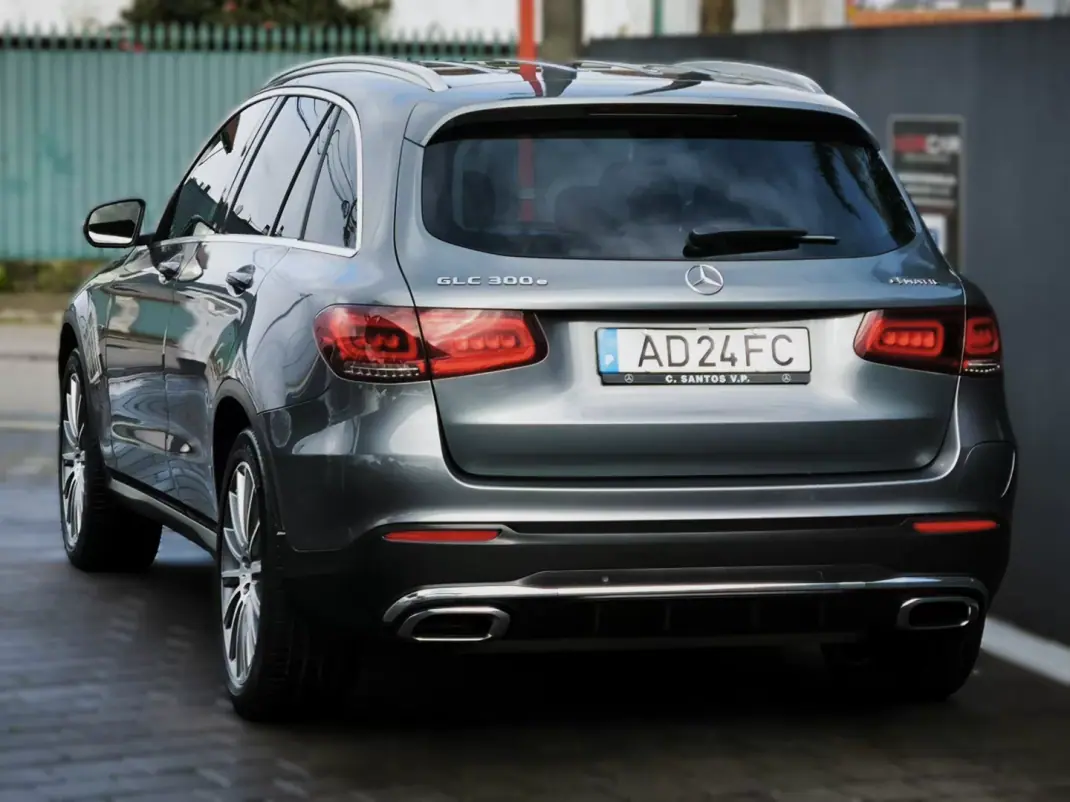 Mercedes-Benz GLC 300 2020 - 36950 EUR, 97454 km - AUTO.MOTO.pt - 97454km - foto 2 de 42