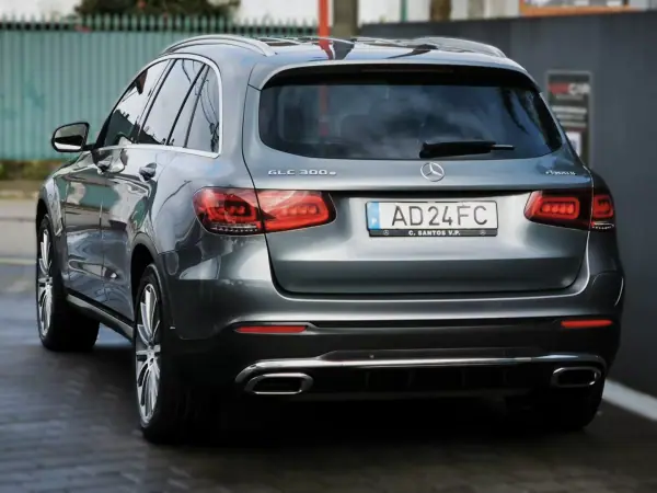 Mercedes-Benz GLC 300 2020 - 36950 EUR, 97454 km - AUTO.MOTO.pt - 97454km - foto 2 de 42