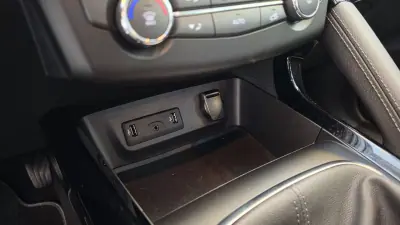 Renault Kadjar 2018 - 15500 EUR, 107700 km - AUTO.MOTO.pt - 107700km - foto 48 de 56