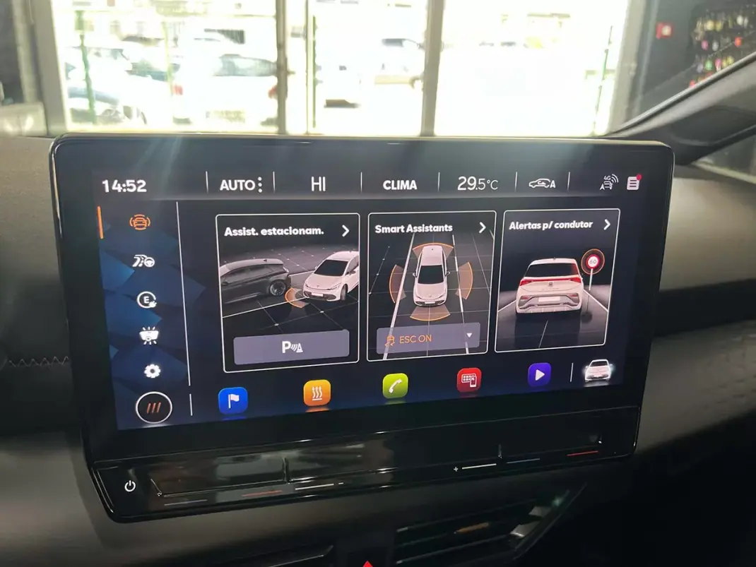 Cupra Born 2023 - 27800 EUR, 83155 km - 83155km - foto 12 de 31