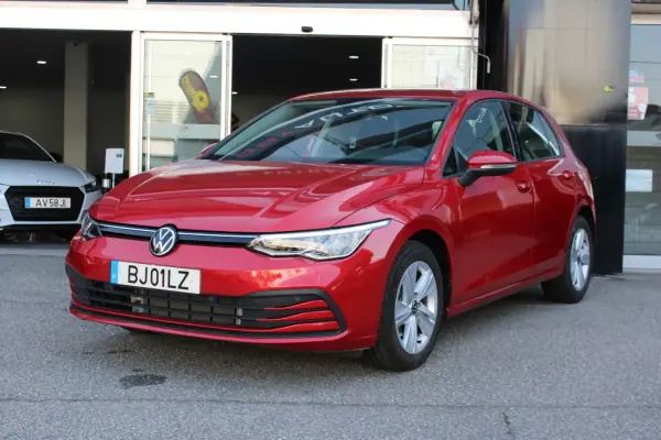 Volkswagen Golf 2021 - 16900 EUR, 4480 km - AUTO.MOTO.pt - 4480km - foto 3 de 25