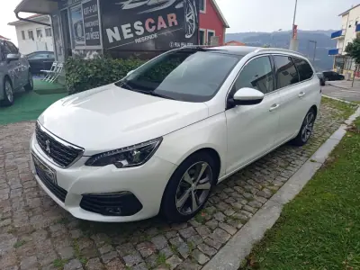 Peugeot 308 SW 2018 - 13490 EUR, 151379 km - AUTO.MOTO.pt - 151379km - foto 2 de 11