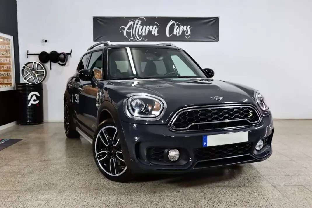 MINI Countryman 2018 - 23500 EUR, 102395 km - AUTO.MOTO.pt - 102395km - foto 1 de 31