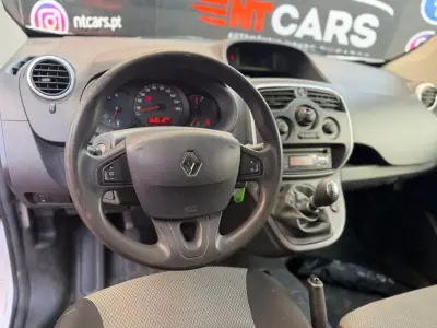 Renault KANGOO EXPRESS 1.5 DCI BUSINESS 3 L S/S 2020 - 8900 EUR, 225859 km - AUTO.MOTO.pt - 225859km - foto 4 de 13