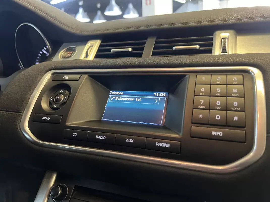 Land Rover Range Rover Evoque 2012 - 17990 EUR, 235000 km - 235000km - foto 38 de 51