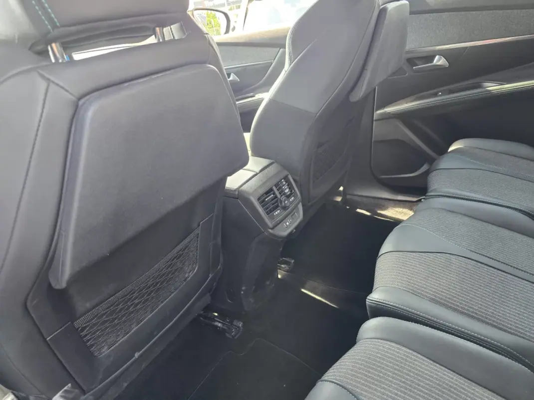 Peugeot 5008 2022 - 23900 EUR, 148000 km - 148000km - foto 23 de 31