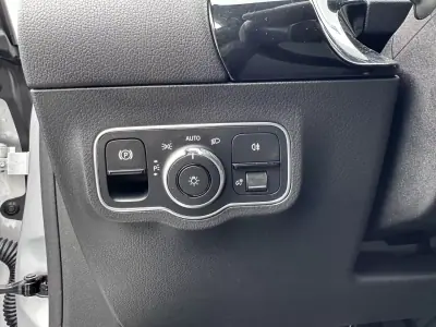 Mercedes-Benz B 180 2019 - 18900 EUR, 160000 km - AUTO.MOTO.pt - 160000km - foto 13 de 47