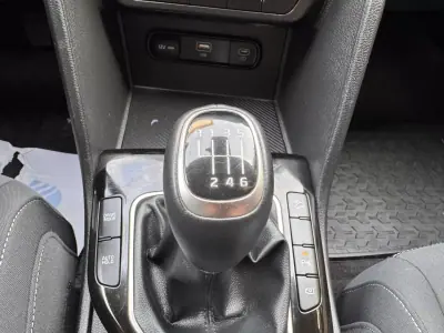 Kia Sportage 2023 - 24500 EUR, 64809 km - AUTO.MOTO.pt - 64809km - foto 20 de 24