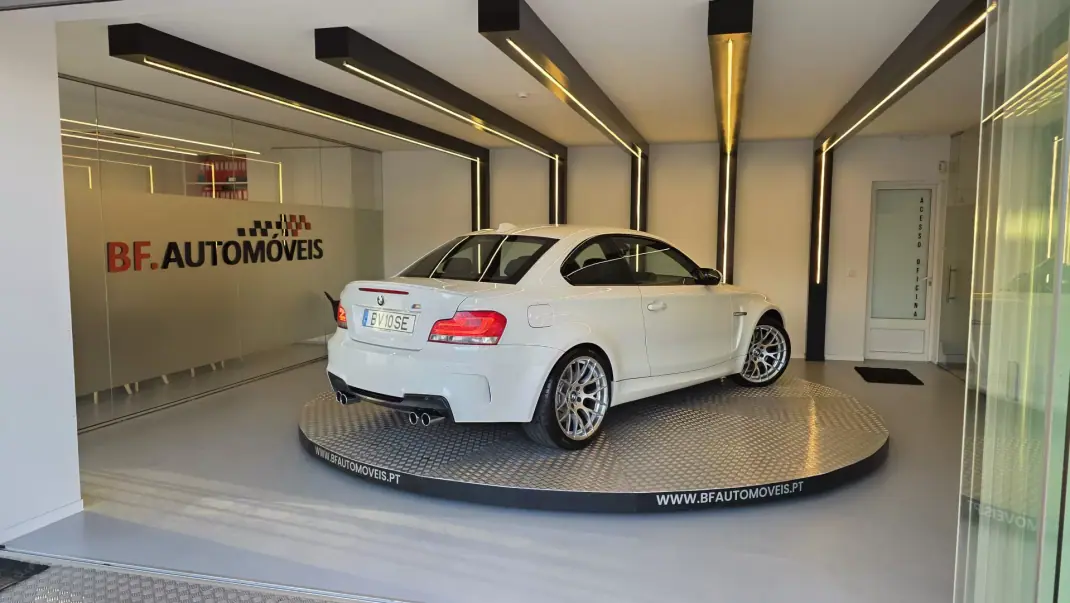 BMW 1M Coupe 2012 - 67500 EUR, 67790 km - AUTO.MOTO.pt - 67790km - foto 4 de 61